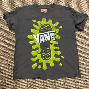 Vans Slime Shirt, Kids large. I am a reg small and this fits me :)